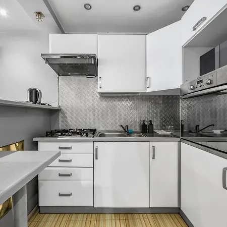 Апартаменты Rondo Onz - Location, Balcony - By Rentujemy *