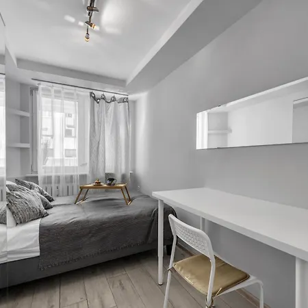 Rondo Onz - Location, Balcony - By Rentujemy *